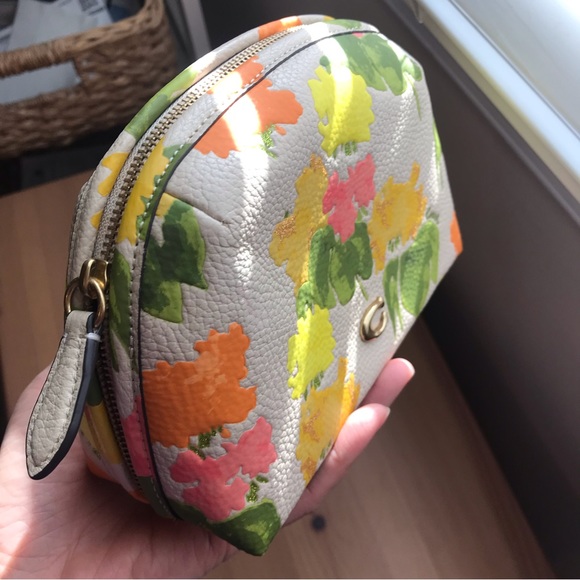 🌸🍃Coach Julienne Cosmetic Case 17 With Floral Print - Picture 8 of 11